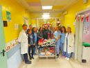 Donati regali e giocattoli per i bimbi dell'ospedale di Rivoli
