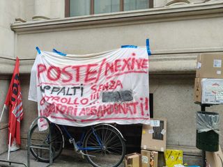 Protesta dei lavoratori Postalcoop Protesta dei lavoratori Postalcoop