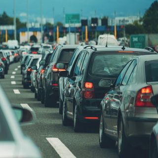 Il Piemonte frena sulla mobilità sostenibile: quasi 4 auto su 10 sono ancora Euro 4 o inferiori