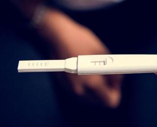 Aborto in aumento in Italia anche fra minorenni, Ivg farmacologica sorpassa chirurgica