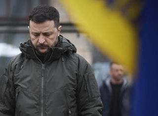 Ucraina, l'allarme di Zelensky: &quot;Nordcorea addestra 10mila soldati per aiutare la Russia&quot;