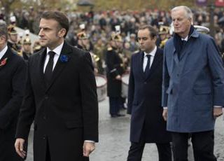 Francia nel caos, cade governo Barnier. Oggi parla Macron