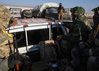 Siria, fazioni armate entrate a Hama. Truppe di Assad si ritirano da città