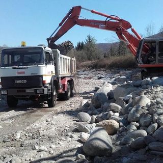 I mezzi meccanici della Città metropolitana al servizio dei Comuni
