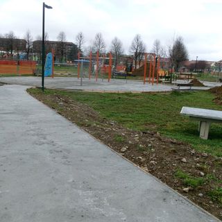 Nuovi giochi, attrezzature e piantumazione di 60 alberi: così rinasce a Grugliasco il parco Paradiso