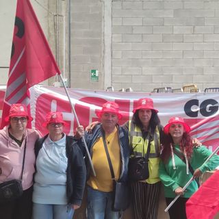 Presidio e protesta dei lavoratori di PostalCoop a Grugliasco