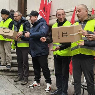 Protesta dei lavoratori Postalcoop