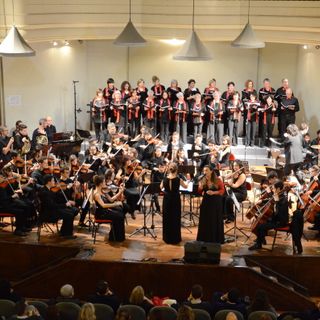 orchestra e locandina evento 6-12