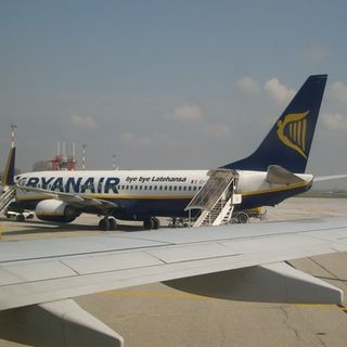 Dall'aeroporto di Levaldigi riprendono anche i collegamenti per Cagliari e Bari