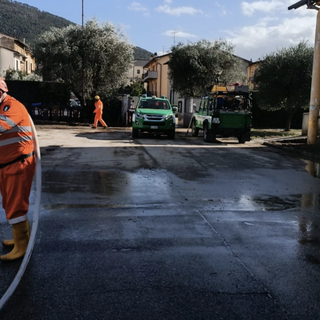 Disastro maltempo, la Protezione Civile piemontese a Montemurlo tende la mano agli alluvionati