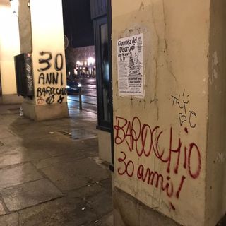 scritte muri centro di torino