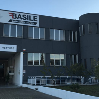 Inaugurata la nuova sede di Fratelli Basile: “Annunciamo l’accordo con Bmw, nel 2021 al via la scuola di carrozzeria” [VIDEO]