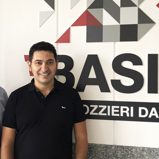 La carrozzeria Basile inaugura la nuova sede, sabato un grande evento: “Seguiteci e poi venite a trovarci” [VIDEO]