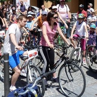 Grugliasco si alza sui pedali: i ciclisti chiedono uno &quot;scatto&quot; per una mobilità sostenibile