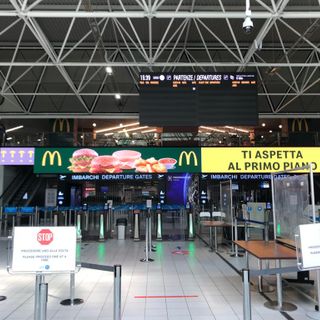 Regione Piemonte, pugno duro di Cirio: regole più rigide per l'ingresso o il rientro dell'estero