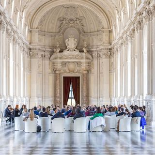 La Reggia di Venaria accoglie la primavera: il concerto immersivo del Trio Italiano d'Archi [VIDEO]