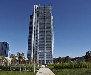 Intesa Sanpaolo, toccano quota 100mila le operazioni e i prestiti da 25mila euro