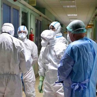 Coronavirus, l'Unità di Crisi chiede rinforzi: rilanciato il bando per l'assunzione di infermieri e collaboratori socio sanitari