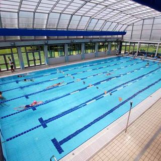 piscina al coperto