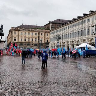 Le celebrazioni torinesi per il Primo Maggio si sono svolte nella Sala Carpanini del Comune e con un megaschermo in piazza San Carlo