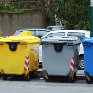 Cassonetti dell'immondizia