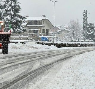Meteo, Cirio: &quot;Massima prudenza. La neve bagnata è molto pericolosa&quot;
