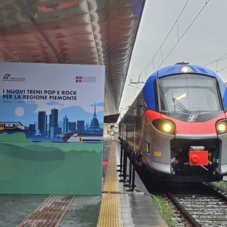treni in stazione al binario di Porta Nuova