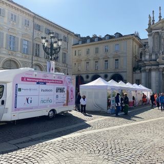 Camper della Urmet durante una gara podistica