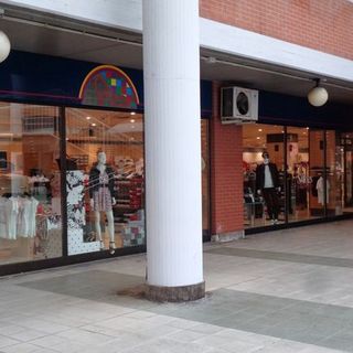 vetrine negozi grugliasco