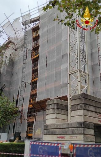 Rivoli, crolla un ponteggio: tre operai in gravi condizioni