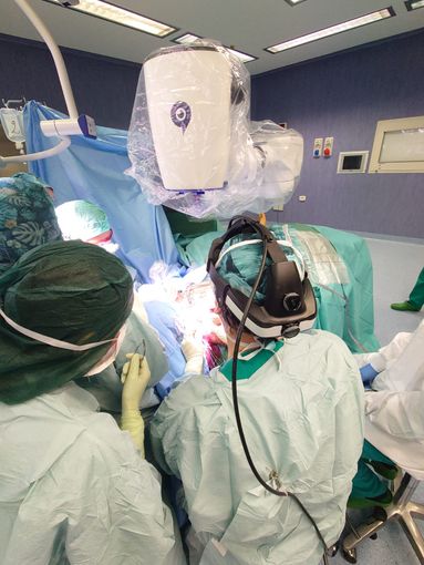 un microscopio robotizzato un microscopio robotizzato