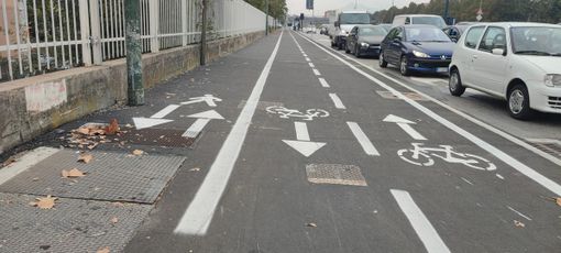 Semafori lampeggianti e dossi, il Comune ridisegna la ciclabile delle critiche di via Tirreno Semafori lampeggianti e dossi, il Comune ridisegna la ciclabile delle critiche di via Tirreno