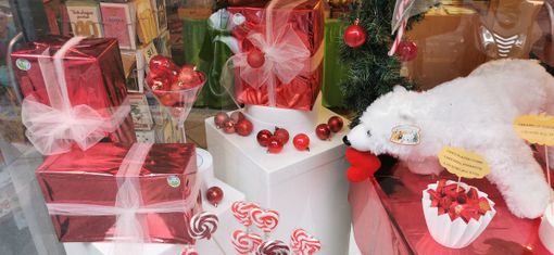 A Natale è più facile fare un regalo con L'Albero delle Caramelle A Natale è più facile fare un regalo con L'Albero delle Caramelle