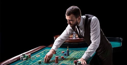 Casinò di Sanremo e Adecco cercano 30 nuovi Croupier: al via le selezioni per il corso di formazione gratuito Casinò di Sanremo e Adecco cercano 30 nuovi Croupier: al via le selezioni per il corso di formazione gratuito
