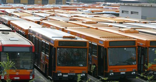 mezzi trasporto pubblico mezzi trasporto pubblico