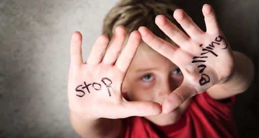 Bullismo nelle scuole piemontesi, il 40% degli insegnanti segnala casi dovuti all’origine straniera dei bimbi