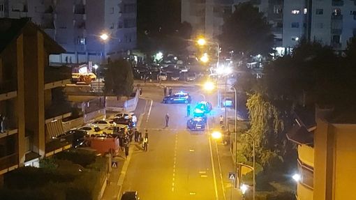 Sparatoria nella notte a Grugliasco: indagano i carabinieri Sparatoria nella notte a Grugliasco: indagano i carabinieri