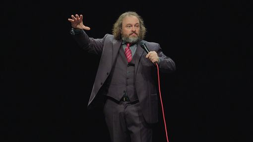 Balasso ad Arena Live Festival: &quot;La verità è celata: pensiamo in modo indipendente&quot;