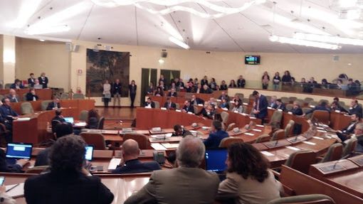 Gioco d'azzardo, la maggioranza in Regione ritira l'emendamento: "Ma cambiare la legge resta la priorità" Gioco d'azzardo, la maggioranza in Regione ritira l'emendamento: "Ma cambiare la legge resta la priorità"