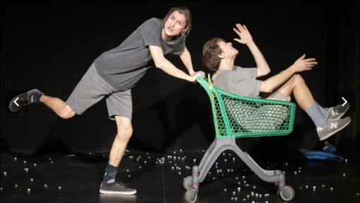 "Apocalisse tascabile", in scena al Magazzino sul Po alle 21.30 per il fringe Festival "Apocalisse tascabile", in scena al Magazzino sul Po alle 21.30 per il fringe Festival