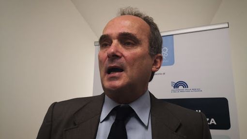 Coronavirus, l'audio allarmante dell'infermiera che gira su Whatsapp "non è un fake, ma i toni sono esagerati". Ce lo spiega il virologo Di Perri