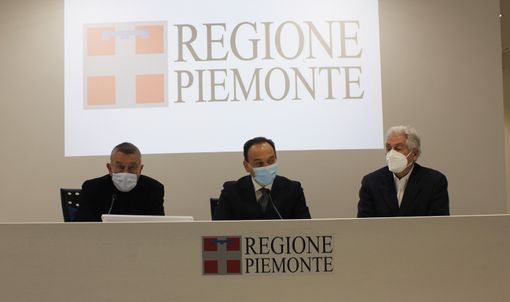 Alberto Cirio in conferenza stampa Alberto Cirio in conferenza stampa