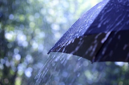 Meteo, weekend con piovaschi e temporali alternati a schiarite Meteo, weekend con piovaschi e temporali alternati a schiarite