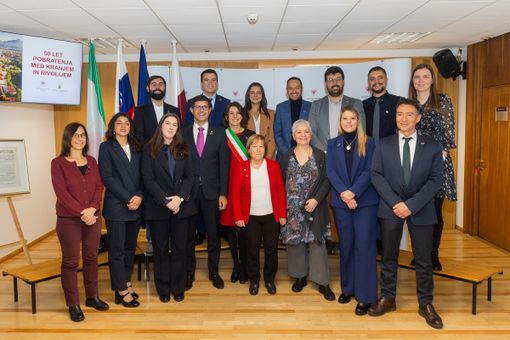 Rivoli e Kranj hanno celebrato i 50 anni di gemellaggio Rivoli e Kranj hanno celebrato i 50 anni di gemellaggio