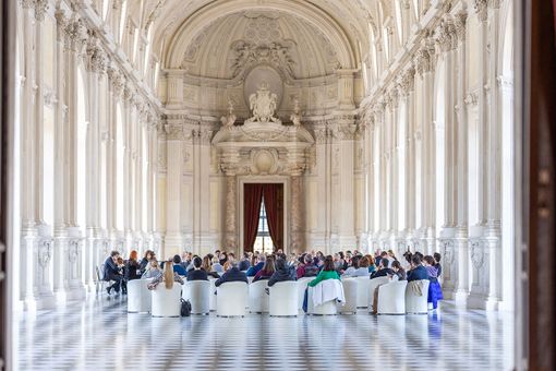 La Reggia di Venaria accoglie la primavera: il concerto immersivo del Trio Italiano d'Archi [VIDEO]