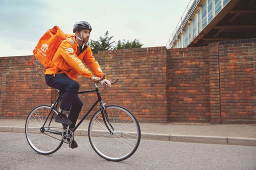 rider arancione Just Eat rider arancione Just Eat