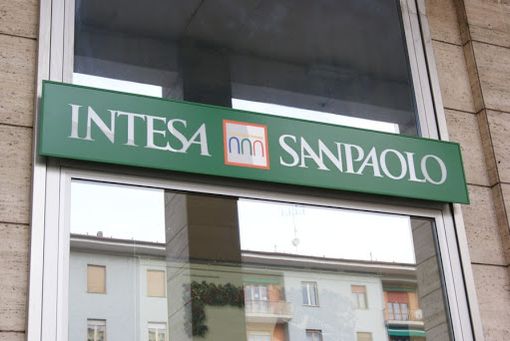 Intesa Sanpaolo proroga al 1° giugno la scadenza dei prestiti su pegno prevista tra il 9 marzo e il 30 aprile Intesa Sanpaolo proroga al 1° giugno la scadenza dei prestiti su pegno prevista tra il 9 marzo e il 30 aprile