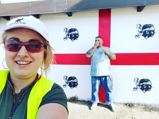 Beinasco: graffiti con il cuore