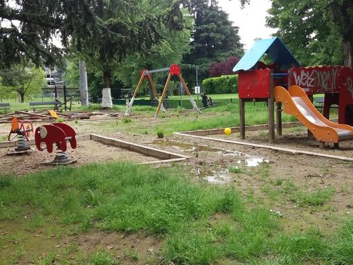 Grugliasco, i piccoli dovranno portare ancora pazienza: aree gioco chiuse fino al 14 giugno