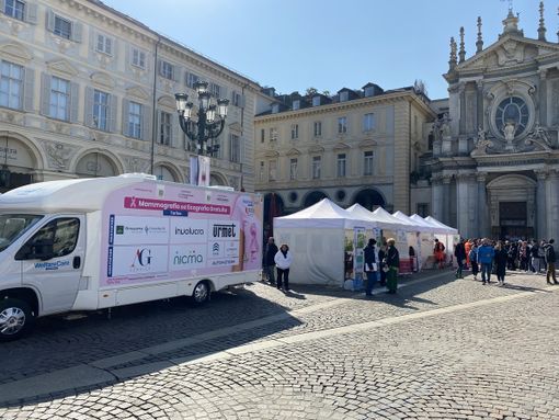 Camper della Urmet durante una gara podistica